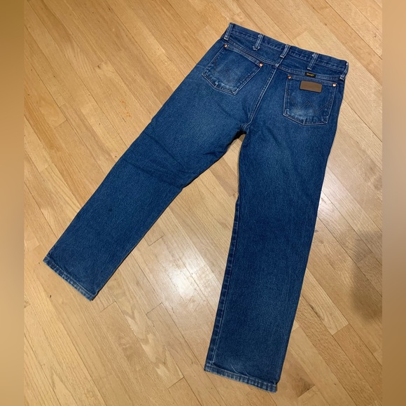 Vintage Wranglers 33”x 28” - Picture 6 of 6
